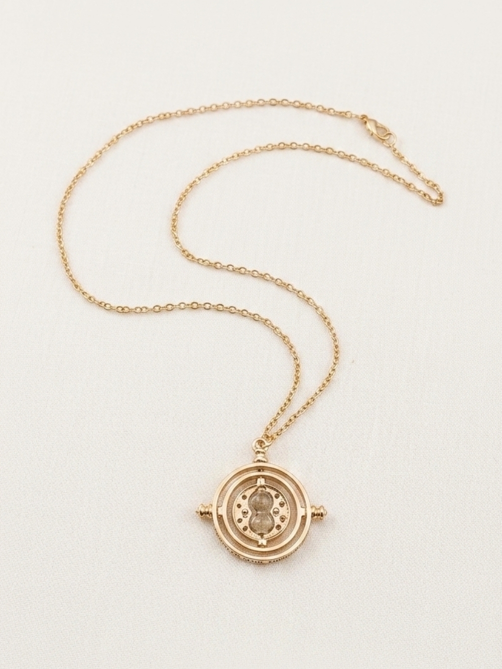 Harry Potter Time Turner Necklace Gold Tone Hermione Granger Spinning Hourglass